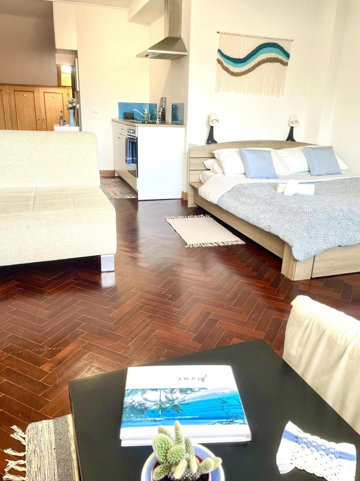 Cozy Carcavelos Beach-nova Sbe